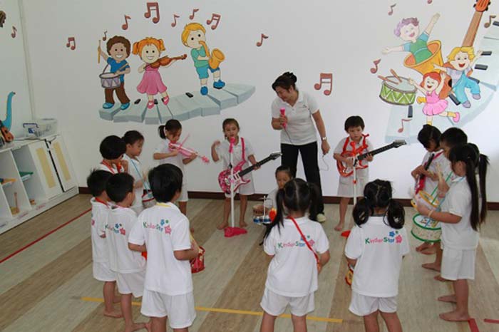 Lớp học với các bé có niềm đam mê âm nhạc